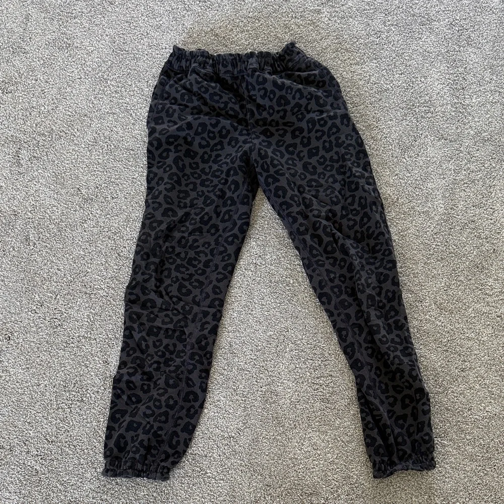 Abercrombie Black Leopard Print Hoodie and Sweatpants - Picture 3 of 4
